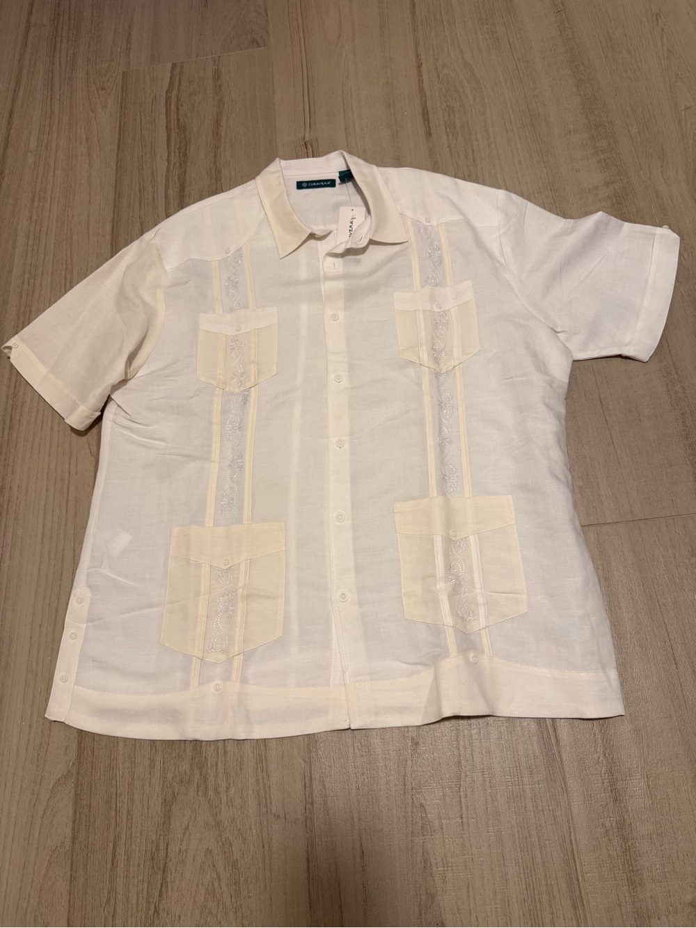 Cubavera Men's Cream Short-Sleeve Guayabera Button-Down Shirt